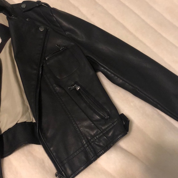 Vegan leather jkt jacket from anthropology - Picture 4 of 4